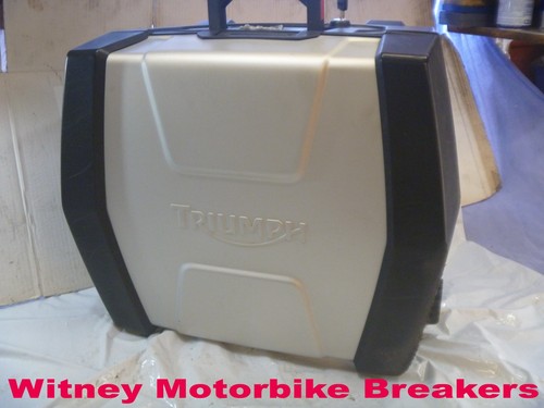 Triumph tiger right pannier - triumph,
