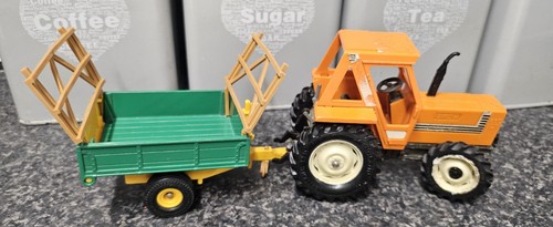 Britains farm fiat - ,