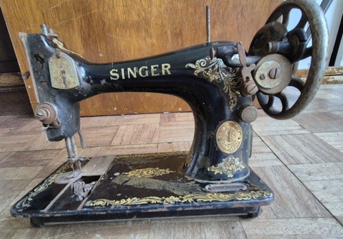 Vintage singer sewing machine - vintage,