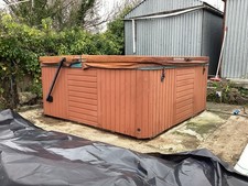 Hotspot Mallorca 6 Seater Hot