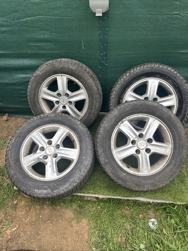 Hyundai i30 set tyres wheel - hyundai,