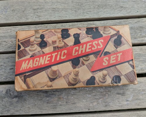 Chess set miniature travel - miniature,