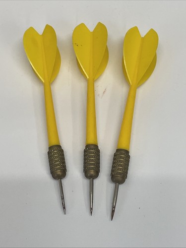 Vintage darts with plastic - vintage,