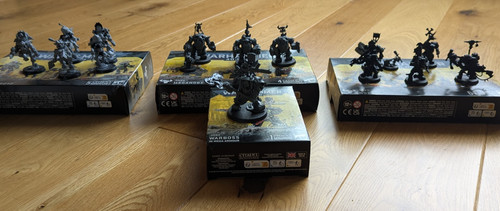 Warhammer 40k orks boxes - warhammer, orks,