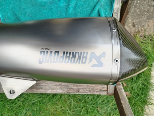 Akrapovic slip exhaust - slip-on,