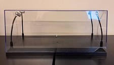 1/18 LED DISPLAY CASE 4 ADJUSTABLE LIGHTS 35 X 15 T9-189910 - CRACKED/CHIPPED