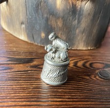 thimble with two rams