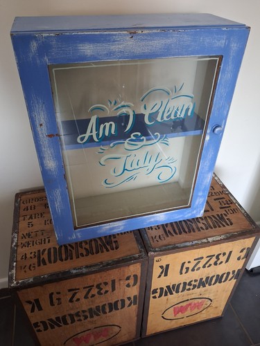 Vintage 1990s distressed - vintage,