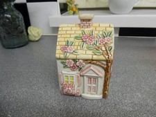 Leonardo collection Country House money box. Rare find.