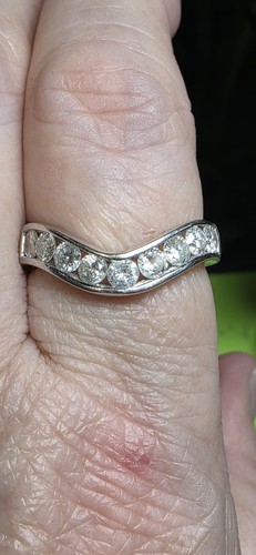 9ct white gold diamond - gold,