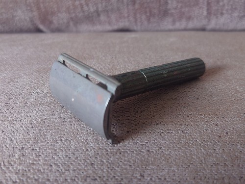 Pat 1932 gillette - 1932,