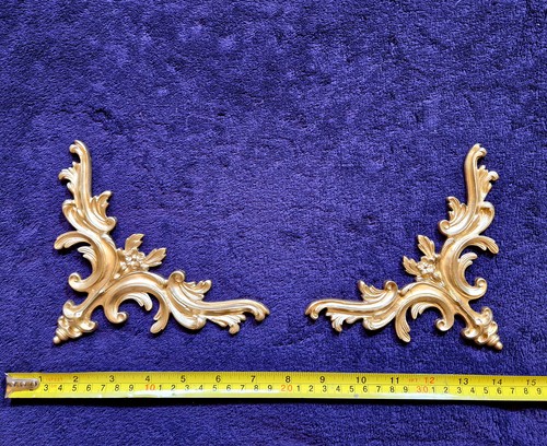 Pair decorative moulding - pair,
