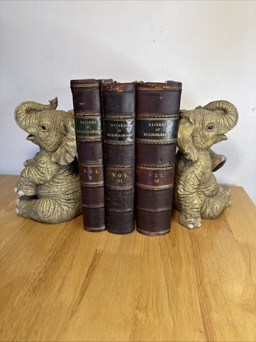 Pair elephant bookends - of,