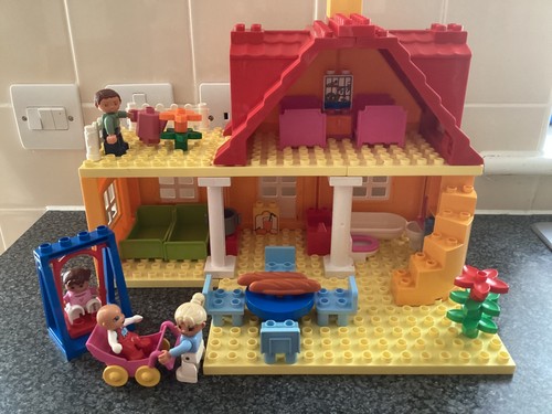 Lego duplo family house - family,