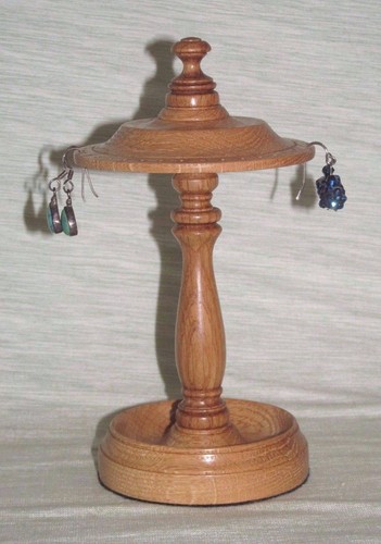 Earring stand light - stand, dark