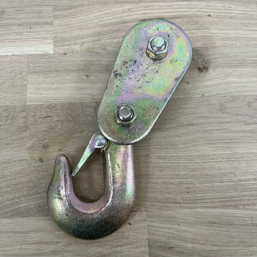 Hook type pulley snatch block - ,