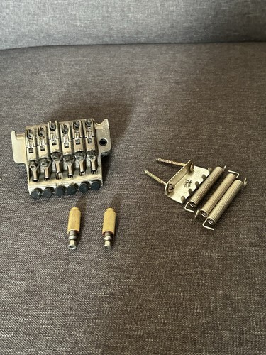 Ibanez tremolo edge iii - ibanez,
