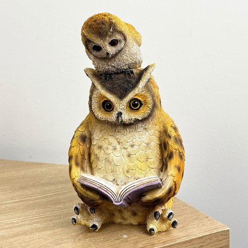 Owl ornament figurine bird - owl,
