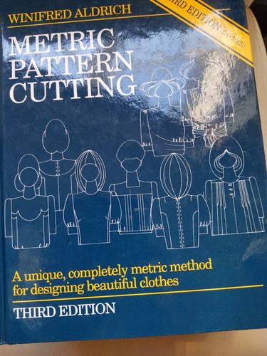 Metric pattern - metric,