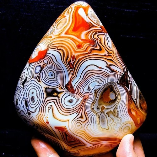 Natural sardonyx agate palm - sardonyx,