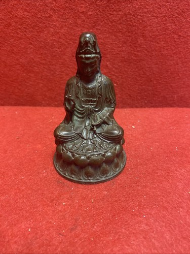 Antique bronze buddha guan - bronze,