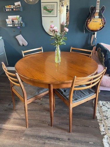 Plan dining table and - g, chairs