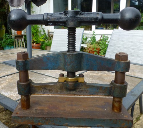 Antique victorian cast iron - antique,