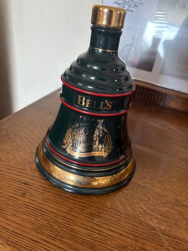 Wade pottery vintage bells - wade,