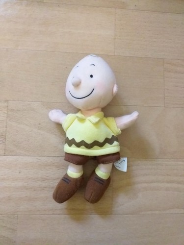 Snoopy charlie brown beanie - charlie,
