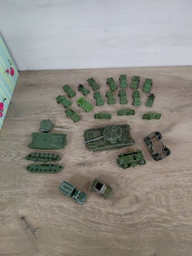 Vintage army bundle diecast - bundle,