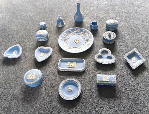 Wedgewood blue white - blue,