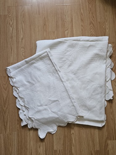 Vintage matelasse bedspread - vintage,