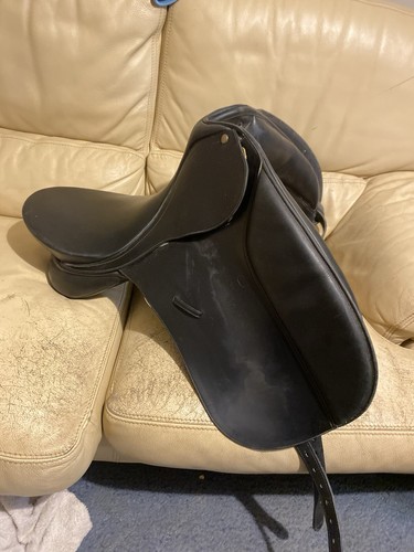 Bates dressage saddle 5 - dressage,