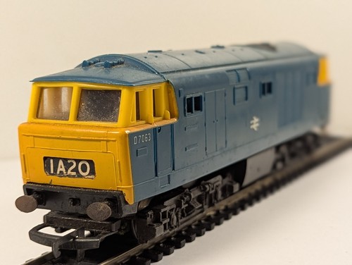 Tri ang hornby r758 - r758, oo