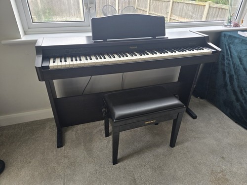 Roland digital piano - digital, with