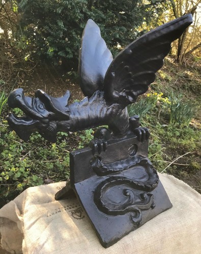 Welsh dragon roof - dragon,