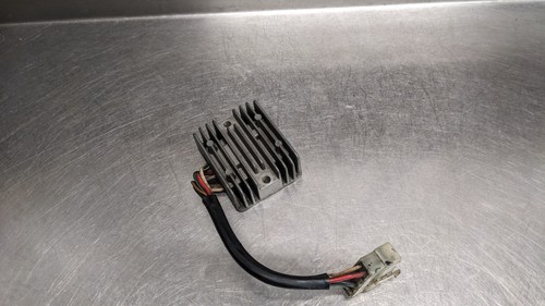 Yamaha xj750 regulator - yamaha,