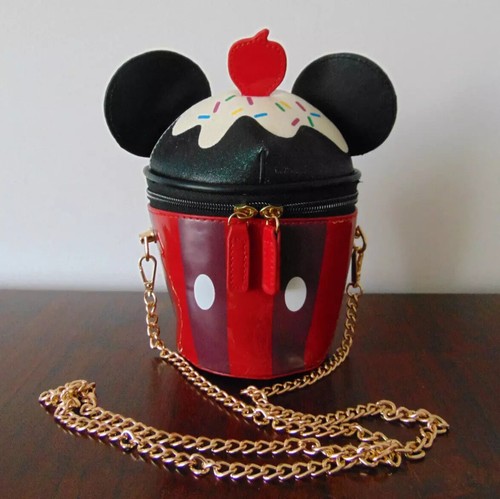Walt disney collectable items - walt,