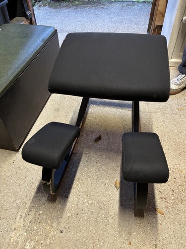 Black ergonomic varier - black,