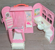 VINTAGE BARBIE BED AND BATH