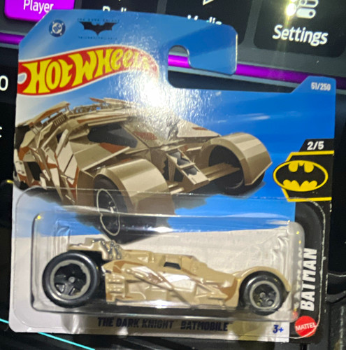 Hot wheels batman - hot, dark