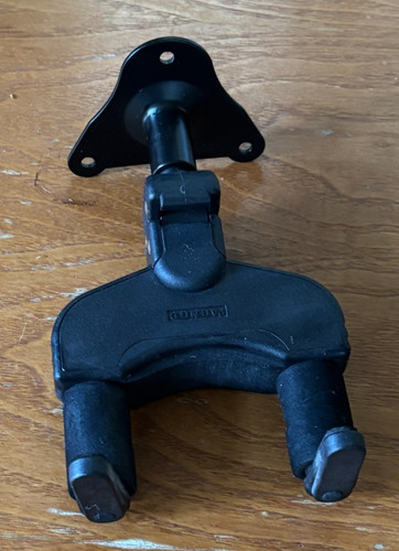 Hercules guitar wall hanger