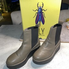 Fly London Women's khaki Hagu