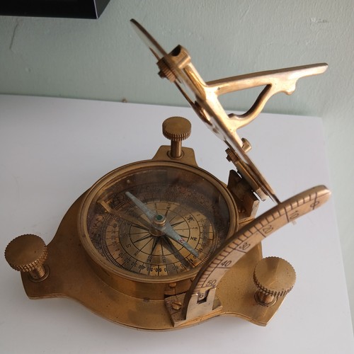 Combined brass sundial - combined, &