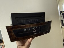 2002-05 MERCEDES BENZ  W211/S211  6 CD CHANGER A2116800552