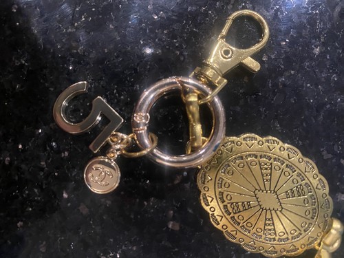 Chanel 2024 no5 - chanel, gold