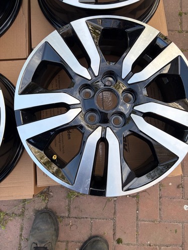 Renault trafic r17 alloy - trafic, wheel