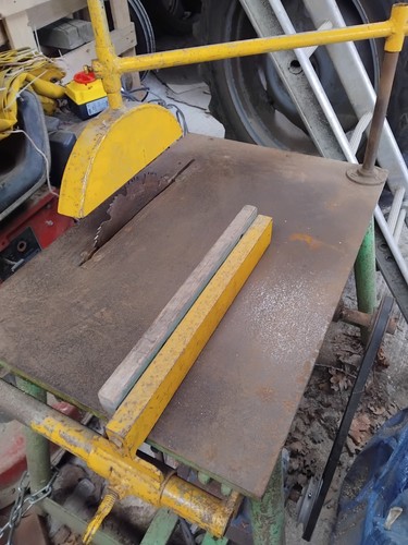 Saw bench 300mm - 300mm, blade