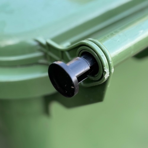 Wheelie bin lid - lid, hinge