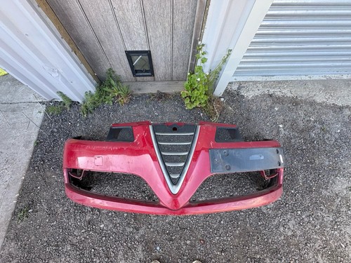 Alfa romeo front - gt,